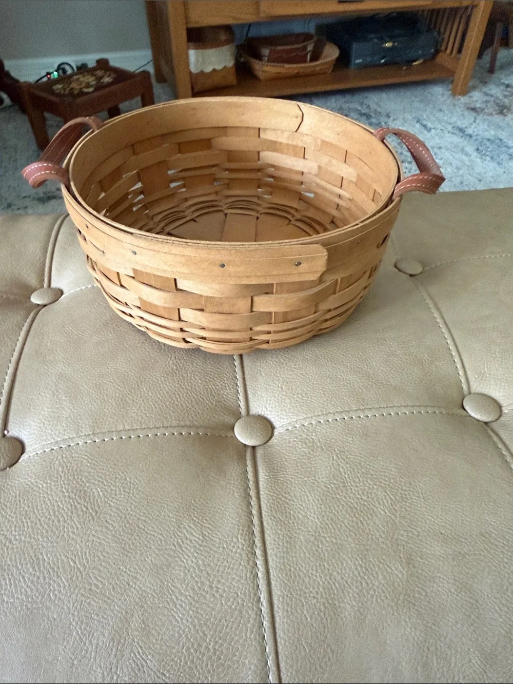 Longaberger vintage Darning Basket hand made Dresden,Ohio 10”